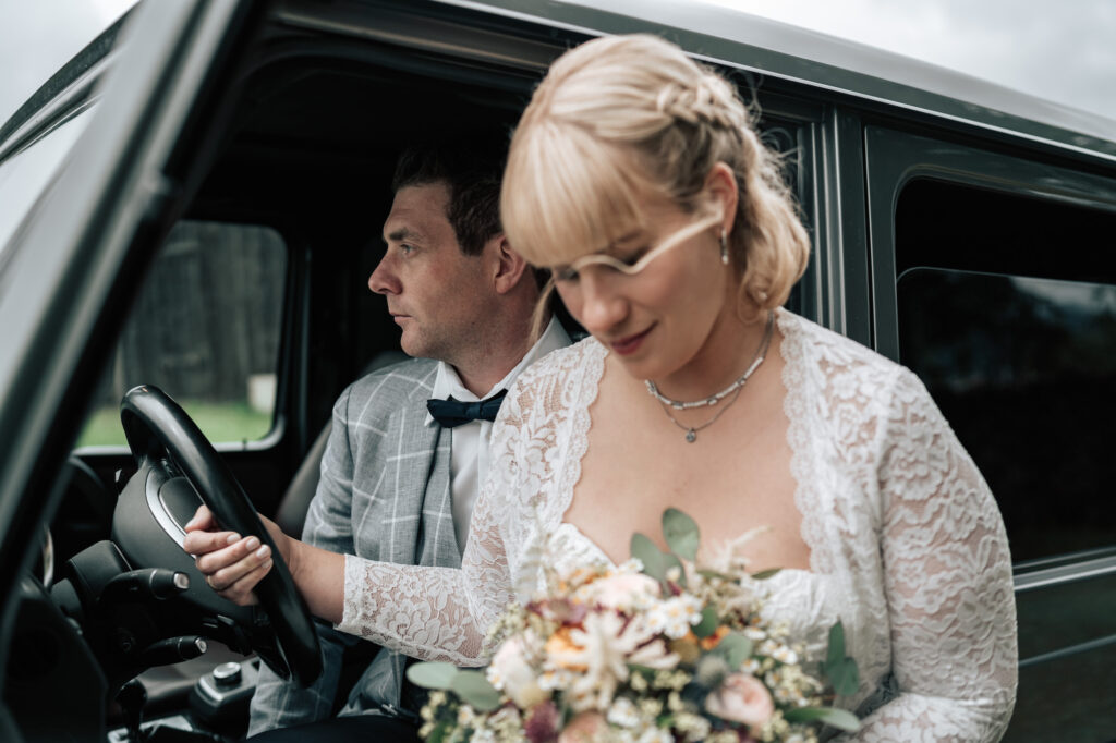 Natürliche Hochzeitsbilder im Schwarzwald