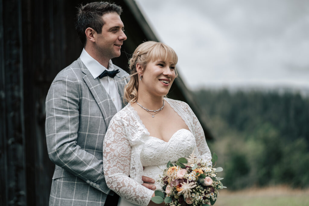 Natürliche Hochzeitsbilder im Schwarzwald