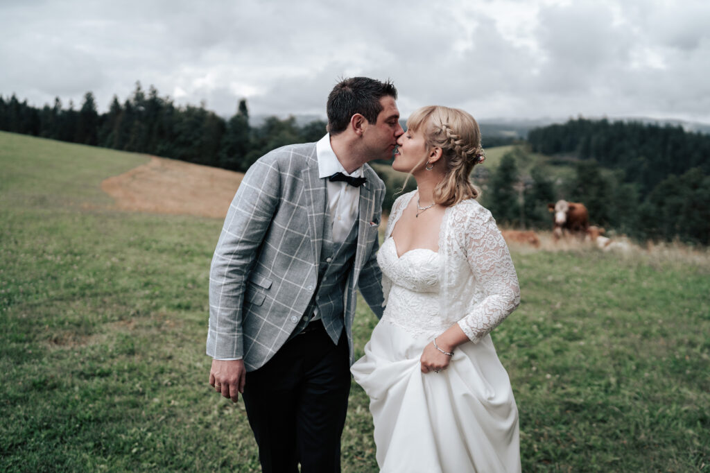 Natürliche Hochzeitsbilder im Schwarzwald